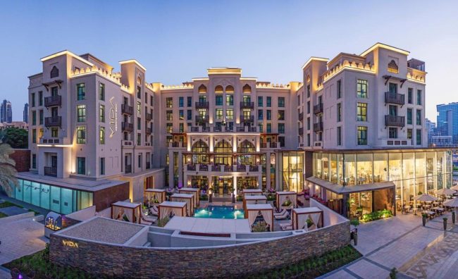 فنادق مطله على نافورة دبي